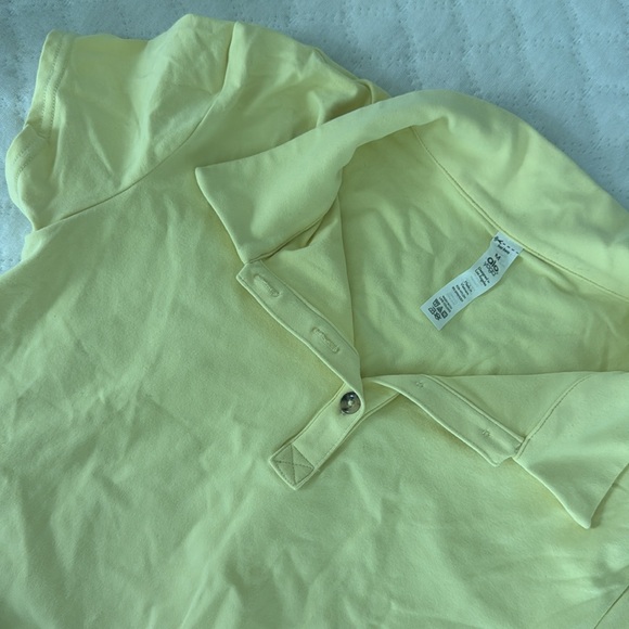 ALO Cropped buttercup polo and tennis skirt - Picture 7 of 8